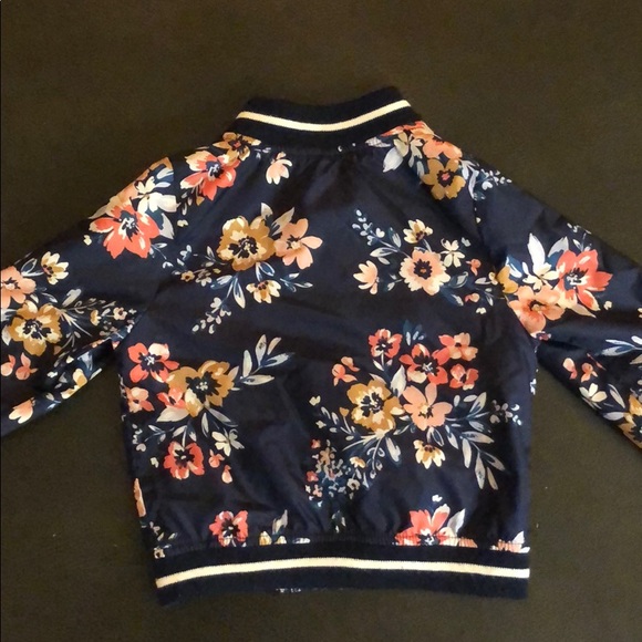 Adorable floral bomber jacket for baby! - Picture 2 of 6
